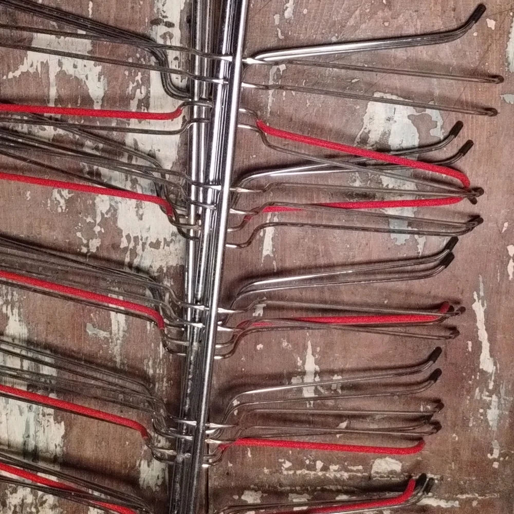 6 Multi rack space saving metal hangers